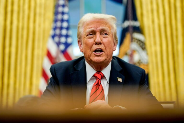 Trump, tariffs, trade war, international trade, U.S. economy, global markets, Donald Trump, tariff deadline, economic policy, trade relations, foreign policy, global economy, protectionism, July 2025 news, political news, international diplomacy, manufacturing, U.S. trade strategy, trade negotiations, import tariffs